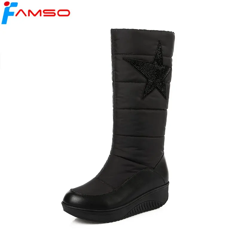 

FAMSO 2018 New Fashion Black White Snow Boots Rhinestone Platforms Shoes Female Genuine Leather Boots Winter Fur Boots SBT3401