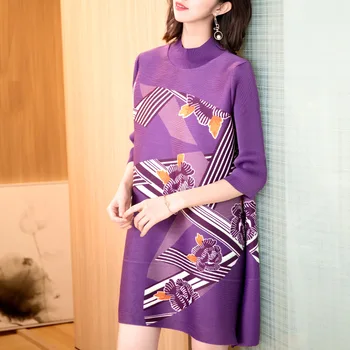 

Plus Size Dress Woman Spring New Fashion Printed Loose Stand Collar Three Quarter sleeve Elegant Knee Length Dress Female
