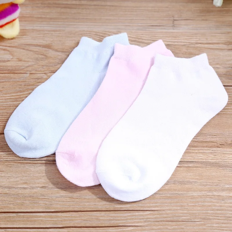 

1 pair New fashion women cute color short socks spring summer lady students love cotton ship socks ankle floor socks