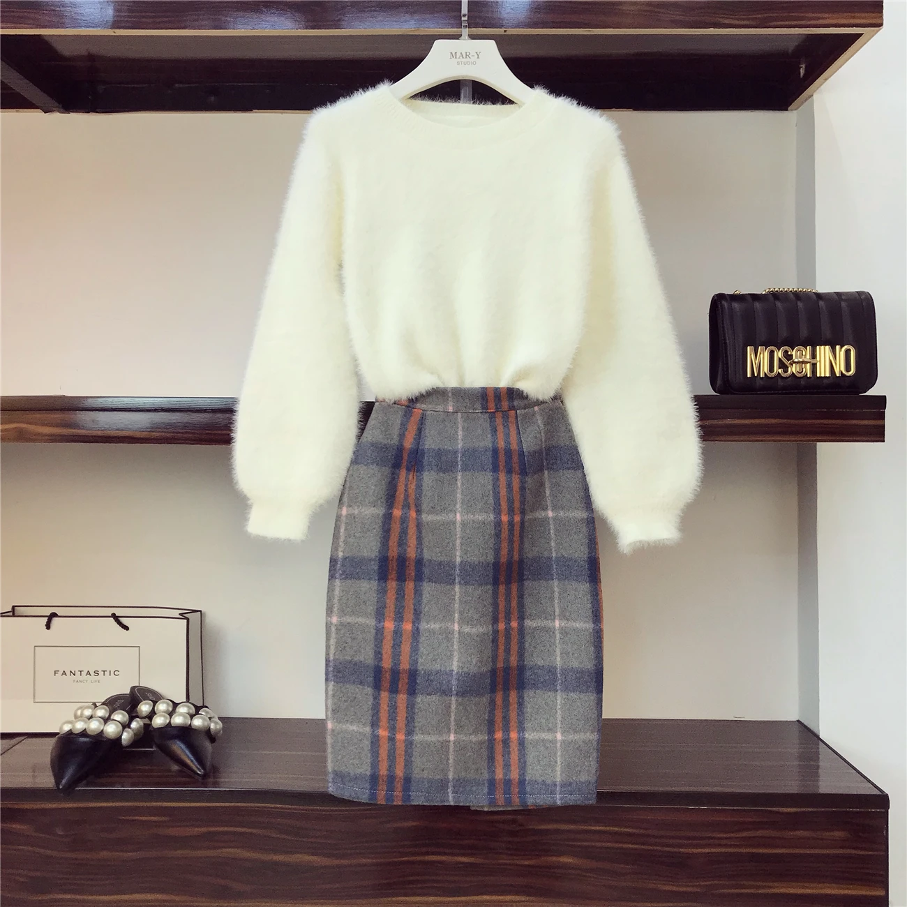

Autumn Winter Loose Lantern Sleeves Mink Velvet Thickening Sweater + Bodycon Skirt 2 Piece Sets Ladies Office Clothes Plus 2XL