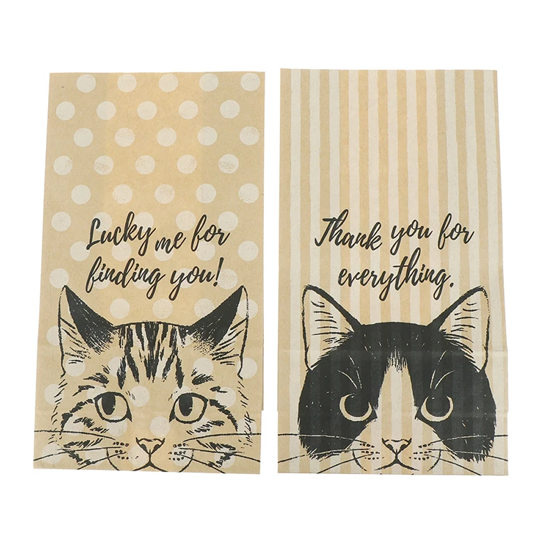 кот на крафтовой бумаге. кот в обёрточной бумаге на ламинате. котик на крафтовой бумаге. рисунки в скетчбук маркерами лёгкие. All you need is love.