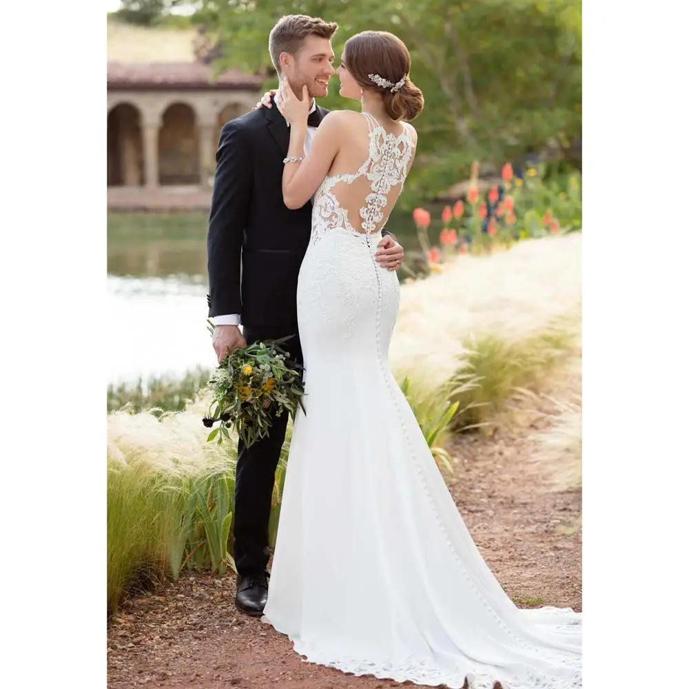 

Sexy Mermaid Fit And Flare Crepe Wedding Dress With Lace Cut-Outs Appliques Halter Sleeveless Bridal Gown