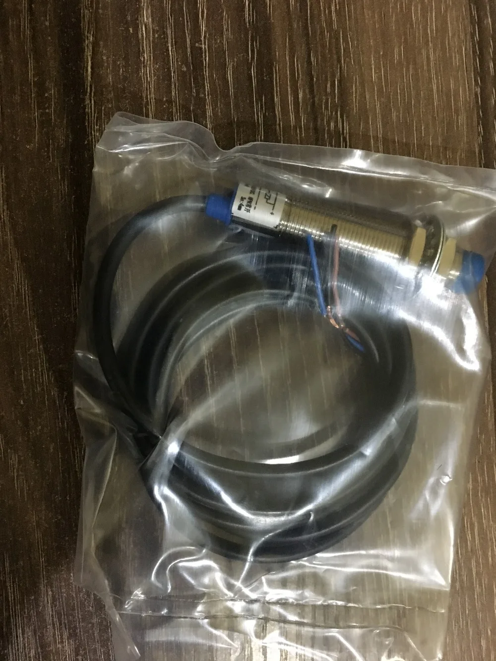 

Inductive proximity switch JM18L-Y8NB metal sensor NPN three-wire normally closed DC 24V