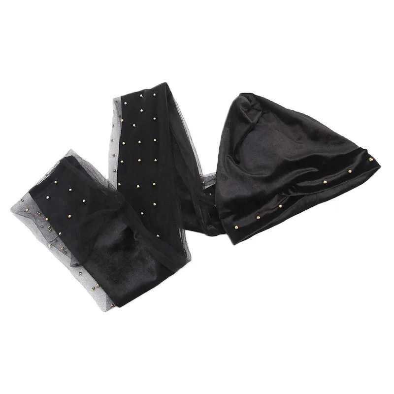 Black  (3)