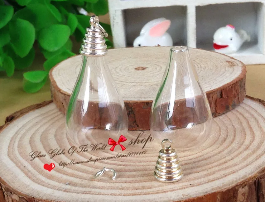 

Flat Bottom Clear Tear Drop Bottle Charms with silver plated cap Glass Terrarium Bottle Apothecary Vintage Style Pendant Charm