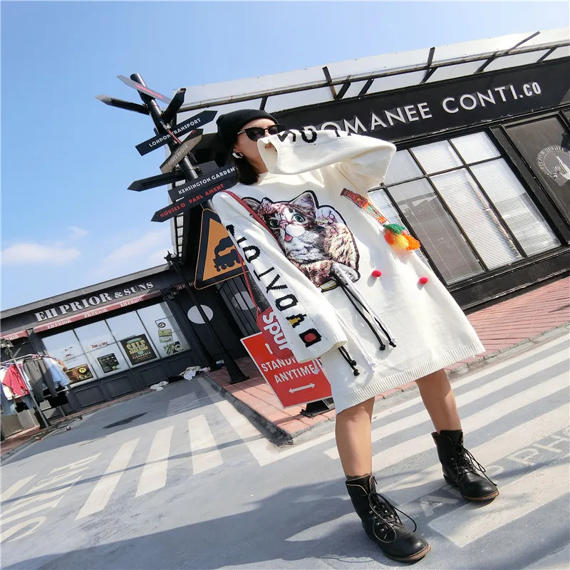 European station winter sweater female 2018 tide brand European goods cartoon cat shirt long ladies tassel knit skirt Sweaters