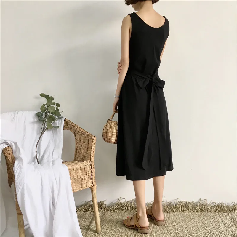 black dress