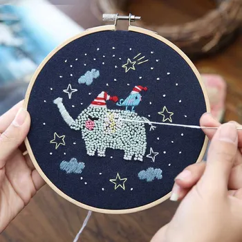 

DIY Cartoon Animals Embroidery Kits Cross Stitch Sets 3D Needlework Flower Printed Canvas with Hoop for Beginner Swing Craft
