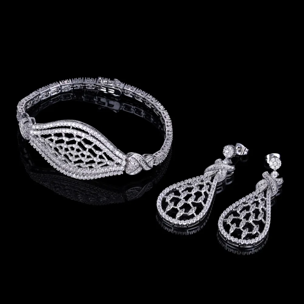 earring
