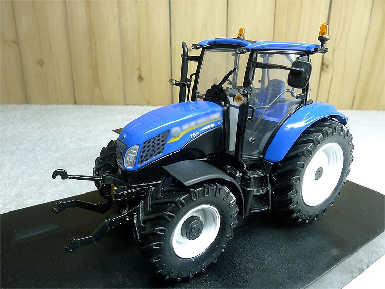 

1:32 4229 New T5-115 tractor model alloy farm vehicle model Alloy collection model