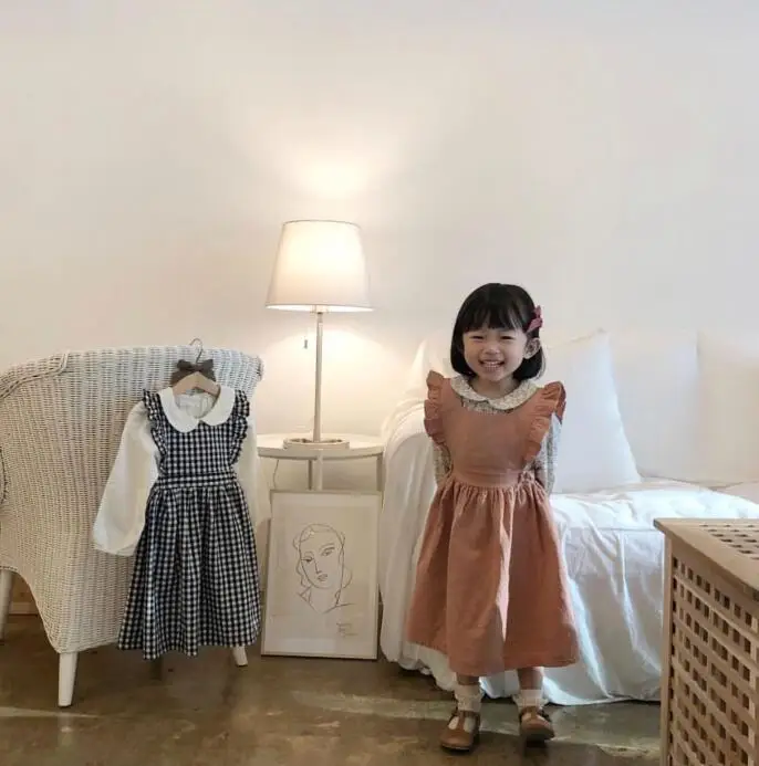 

2019 NEW Japan Korea Design Kids Dress Girls Cotton Linen Plaid/Pink Flying Ruffes Sleeves Fresh Bebes Knee Wild Princess Dress