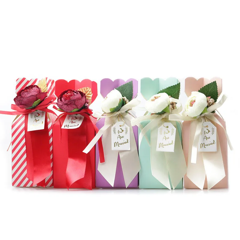 

FANLUS Creative Wedding Favors Boxes With Artificial Flowers New Candy Bags Gifts