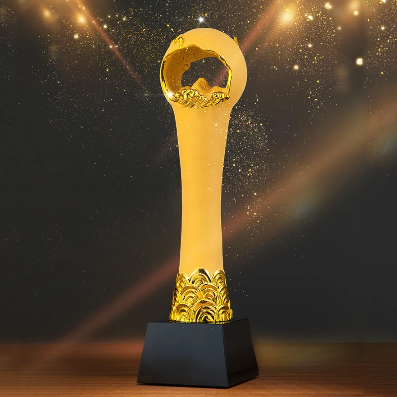 

RTCS0059 New Customized World Titan Cup Unite Conquers Friendship Sports Gift Resin Metal Trophy Cup Award Souvenir Decoration