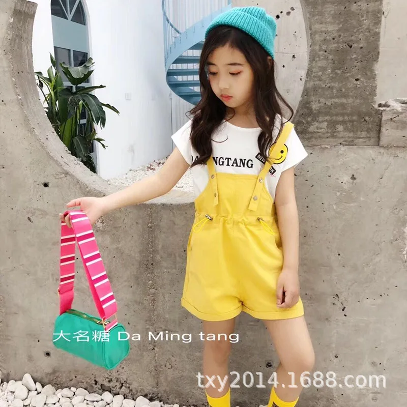 

Girls 2019 Summer New Letters Smiley Short Sleeve T-Shirt with Bib 2 Piece Set