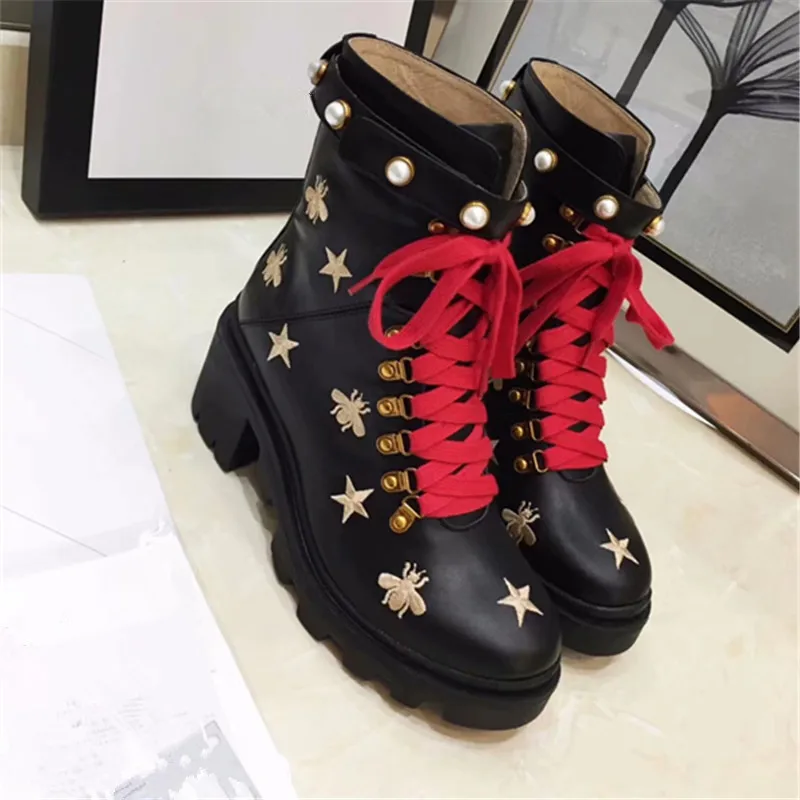 Pearl Short Winter Boots Women Black Animal Print Lace Up Ankle Botas Feminina Metal Decoration Leather Martin Bottes Femme