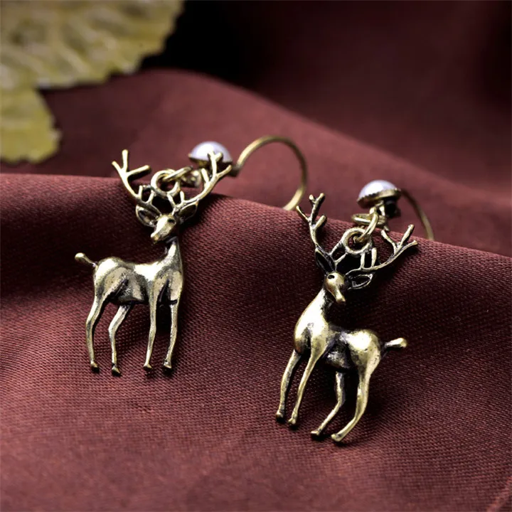 3   Creative Red Enamel Glaze Earrings Women Fashion Jewelry Cute Birds Flamingo Wild Earrings Alloy Deer Pearl Wolf Head Earrings