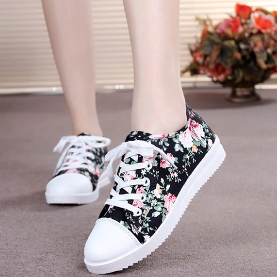 ladies flat canvas shoes