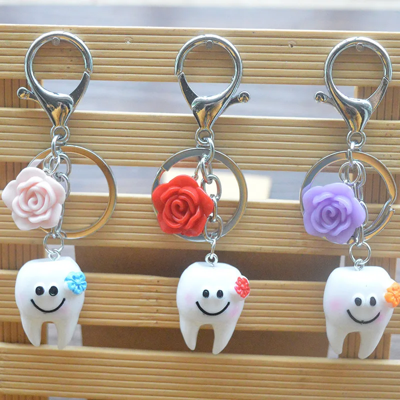 

Cute Smiling Tooth Flower Creative Keychain Cute Designs For Women Girls Men Personal Jewelry Colors Car Key Chain Best Gifts