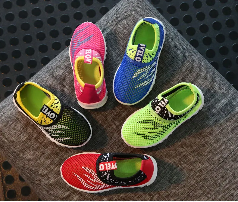 Детская школьная обувь для девочек сезон весна-лето; кеды для мальчиков Бег спортивная обувь, с терморегулирующей сетки розовый черный синий зеленый для От 2 до 16 лет