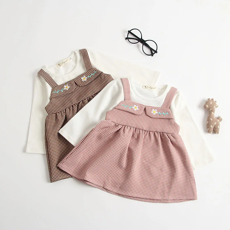 Осень в Корейском стиле для маленьких девочек новорожденных Платье для малышей 1 шт. Вышивка Цветы с длинным рукавом хлопок платье в клетку