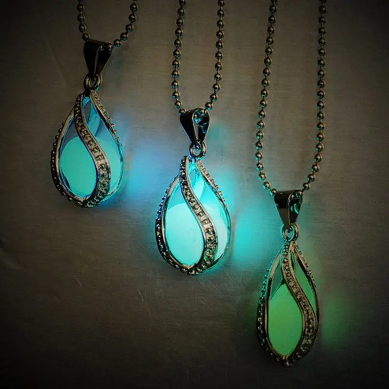 2017 NEW Fashion Teardrop Glow in Dark Pendant Necklace Special font b Valentine b font font