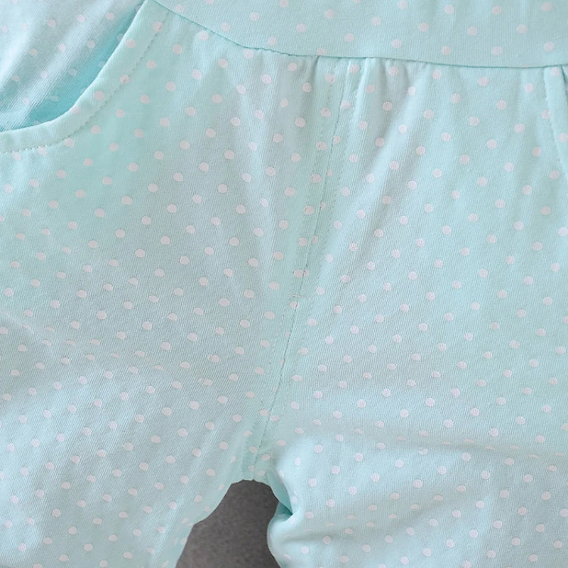 3229172649_1378813152