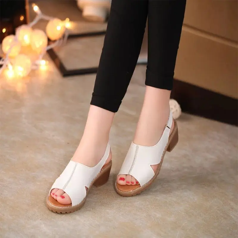 

2019 new sandals female summer Roman sandals women's shoes students thick with