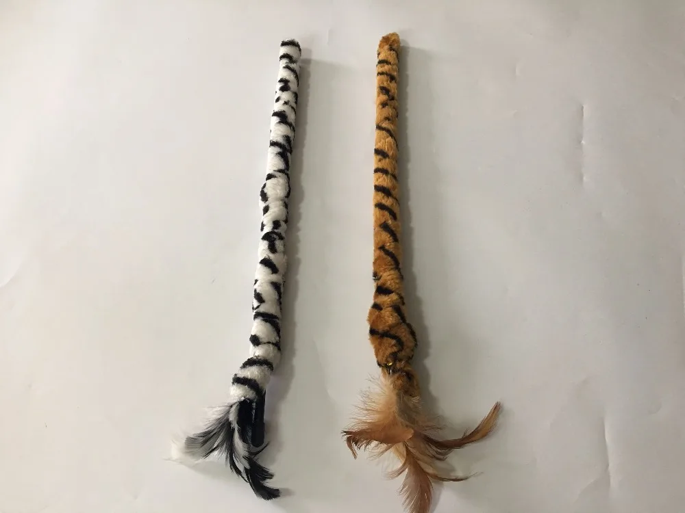 Usd0.95/pc игрушка для домашних животных удочка для игры с кошкой рисунок зебры леопардовый узор 100 см длинная ткань перо с колокольчиком 20 шт./партия