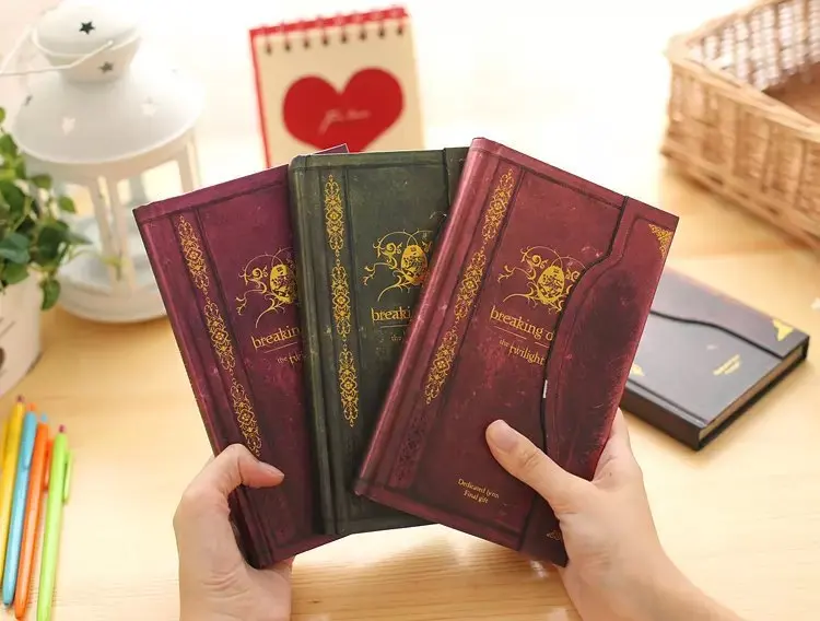 

Twilight vintage diary notepad work 96 sheets Retro color magnetic buckle illustration creative gift chronicle thickening