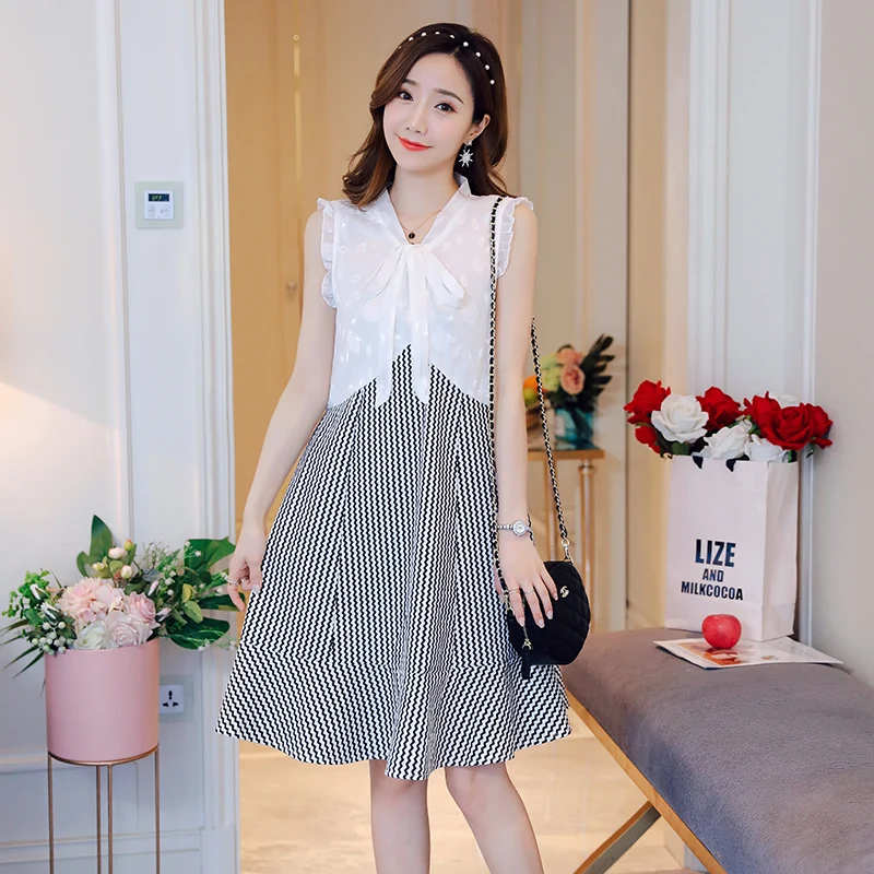 

2019 Summer New Fashion Maternity Comfortable Dress Petal Sleeve Bow Collar Lace Patchwork Striped Chiffon Dress Pregnancy Dress