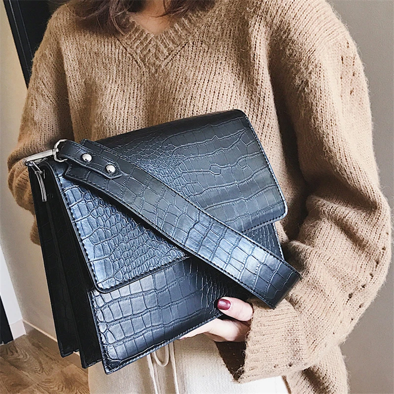 Kaufen Kleine Vintage Taschen Retro Weibliche Pu Leder Haspe Messenger Taschen für Mädchen damen Alligator Umhängetaschen für Frauen 2019