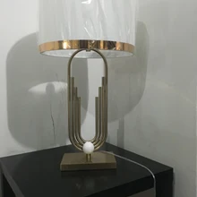 Северный постмодерн творческая личность гостиная спальня прикроватная настольная лампа выставочный зал отель декоративное освещение