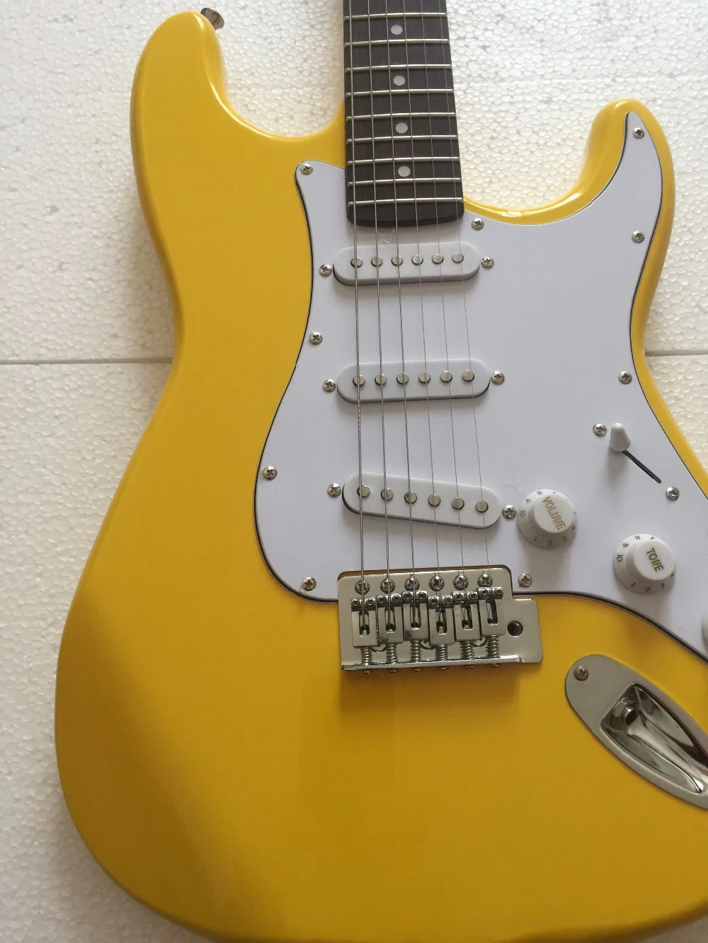 

Electric guitar anmiyue /wholsale electric guita/yellow color/ guitar in china