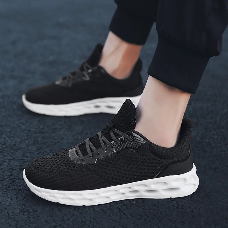 

2019 new men's shoes lightweight sports shoes breathable non-slip casual shoes