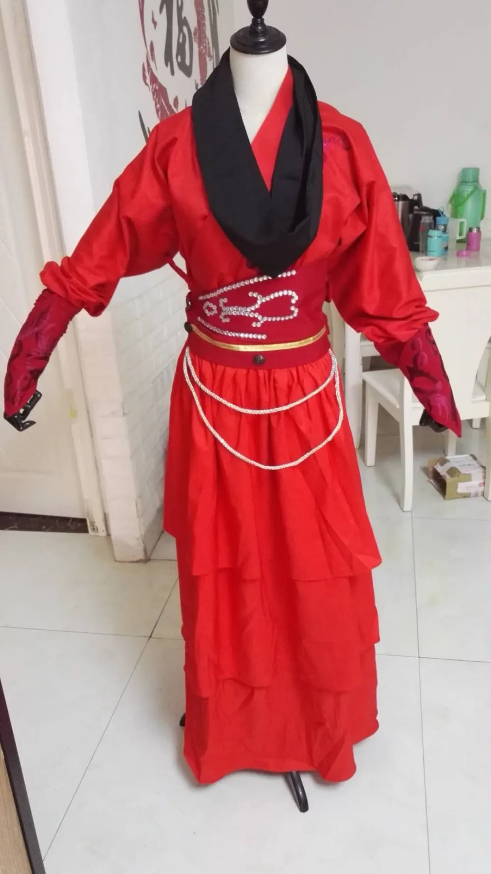 Новая компьютерная игра Qin Shi Min Yue The Legend of Qin Chi Lian Red Swordlady Costume 2 дизайна