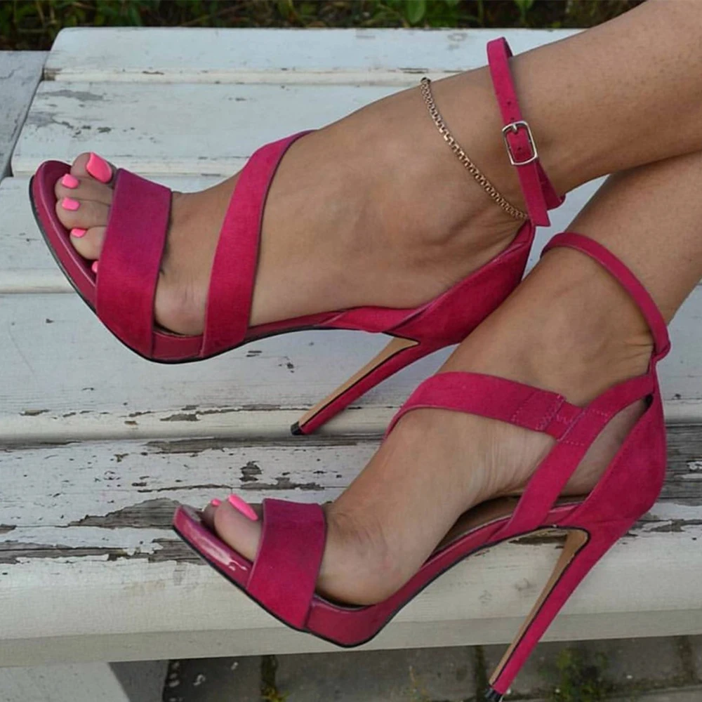 Оригинальное предназначение; стильные женские босоножки на шпильках; Летние босоножки на высоком каблуке с открытым носком; женская обувь с пряжкой; цвет розовый, красный; большие размеры