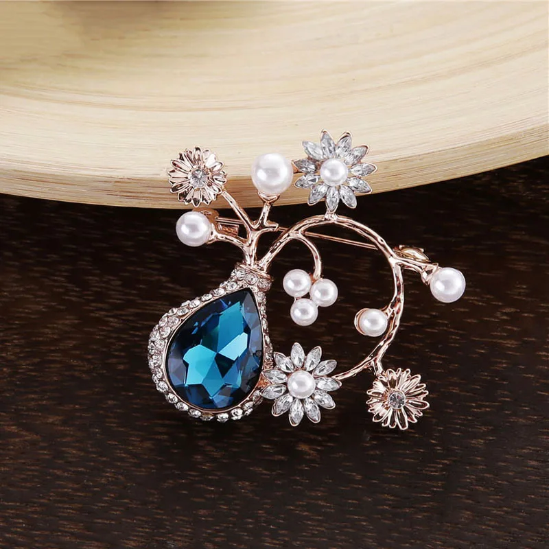 TDQUEEN Crystal Flower Brooches and Pins for Women Silver Plated Metal Big Waterdrop Crystal Pearl Brooch for Wedding Invitation (6)