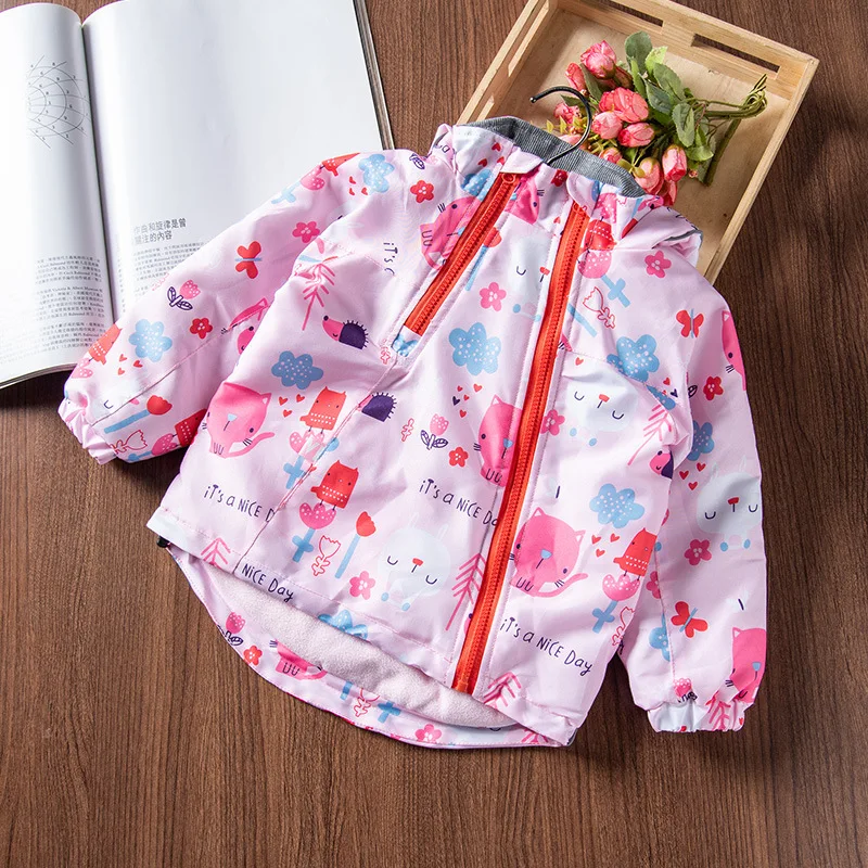 

Girls Winter Cotton Coat Graffiti Printed Cardigan Jacket FleeceBaby Fashion Trench Coat Hooded Princess Casual Sports Outwear