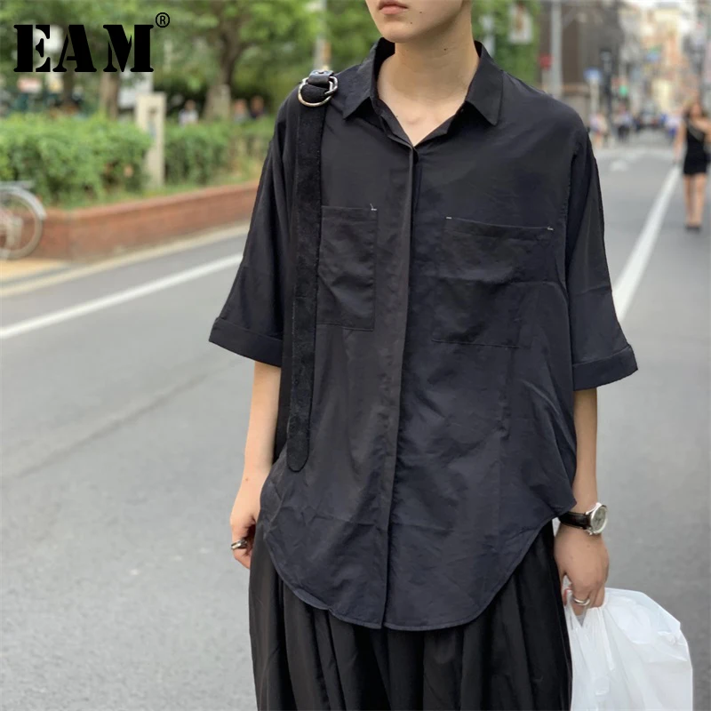

[EAM] 2019 New Spring Summer Lapel Half Sleeve Black Loose Pocket Big Size Temperament Shirt Women Blouse Fashion Tide JX081