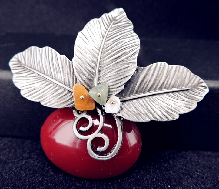 2016 Antique Silver Plated Flower Brooches With Natural Stone resin