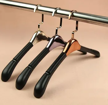

Luxury Leather Padded Plastic Hanger for Fur Coat Garment, Deluxe Leather Hanger Rack for Man (10 pieces/ lot)