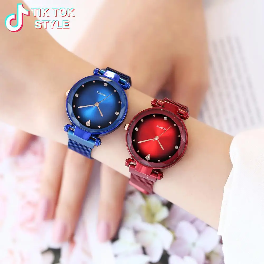 

New Ladies Dress Watches Women Starry Sky Gradient Dial Watch Luxury Diamond Female Quartz Magnetic Wristwatches zegarek damski