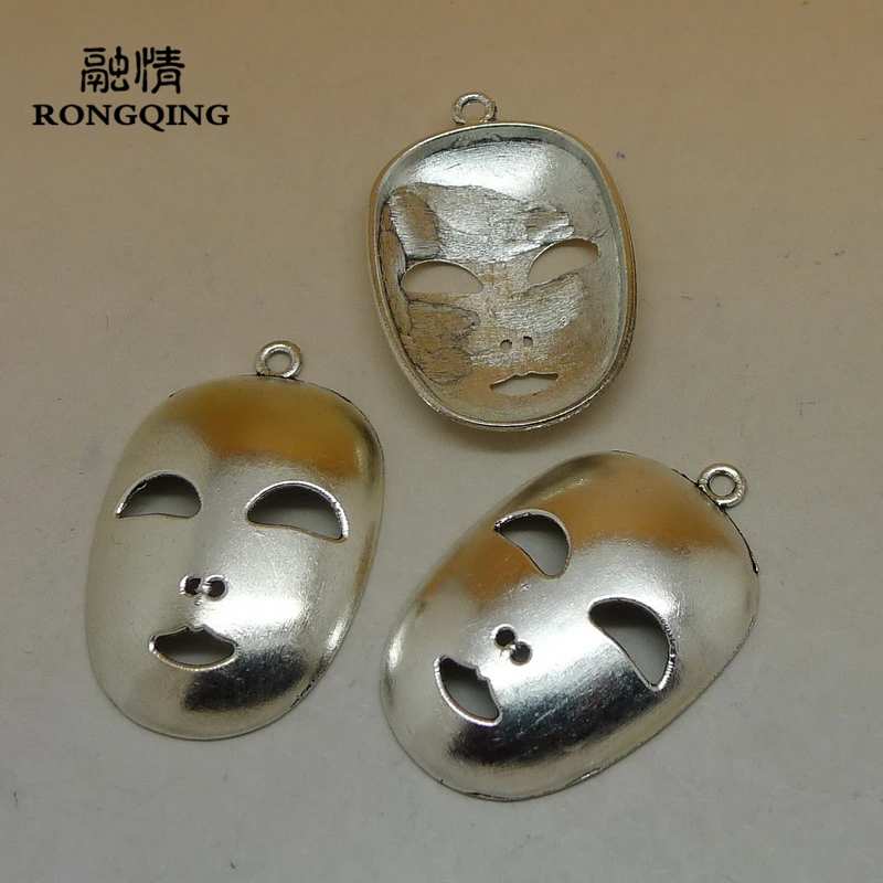 

RONGQING 50pcs/lot Antique Silver Retro Mask Charms 40x27mm DIY Comedy Mask Pendant Jewelry Findings