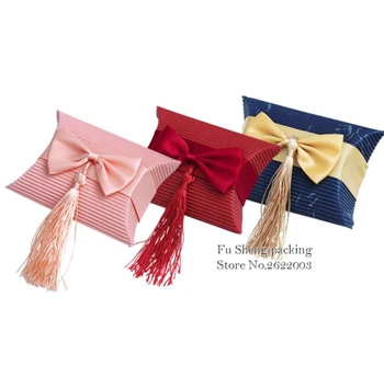 

100 x Pillow Shape candy Box bag with row Tassels, Wedding Favor craft paper Gift Boxes pie Party Box bags eco friendly kraft