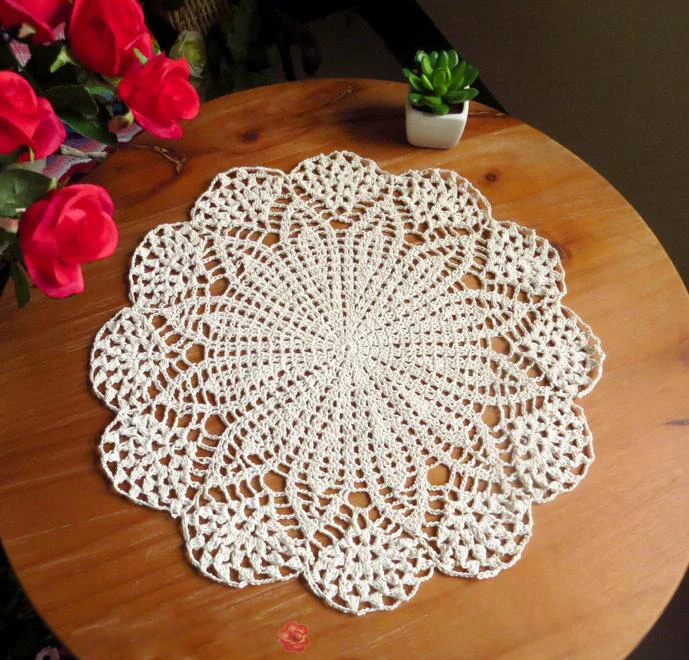 2PCS/LOT Cotton Handmade Crochet Beige Coffee Table cloth Flowers Vase mats Round Tablecloths