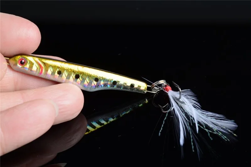 1 Piece 5.7cm 15.7g Heavy Metal Jigging Lures with Feather Tail Long Spoon Laser Surface Isca Artificial Lure Bait 10 Colors New (6)