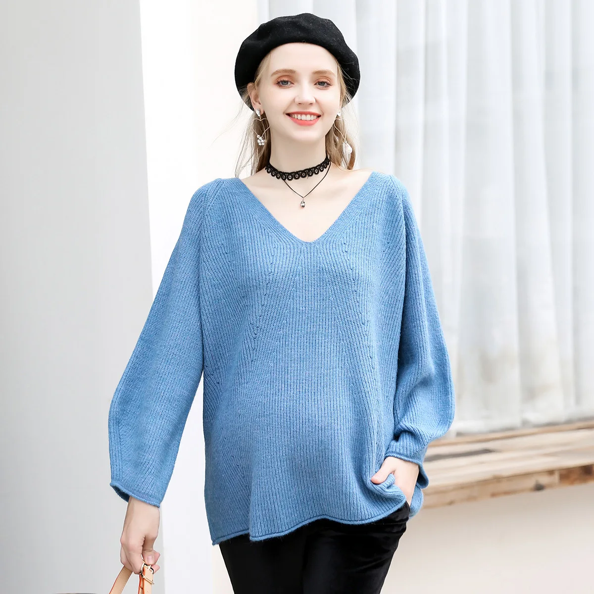 

2019 Spring&Autumn New Pure Color Loose Maternity Knitted Sweater Long-sleeved V-neck Maternity Sweater Pregnancy Clothes