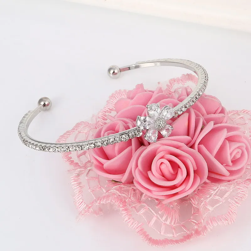 

Hesiod Charm Flower Clear Crystal Tennis Open Cuff Bangle Bracelet for Woman Pulseira