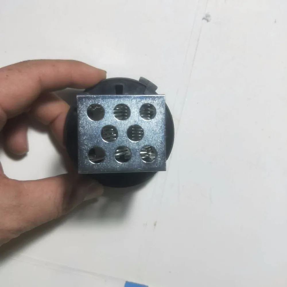 Резистор двигателя воздуходувки подходит для Peugeot 307 Citroen C4 6445XE 6436 81 9ML351332 281|Моторы