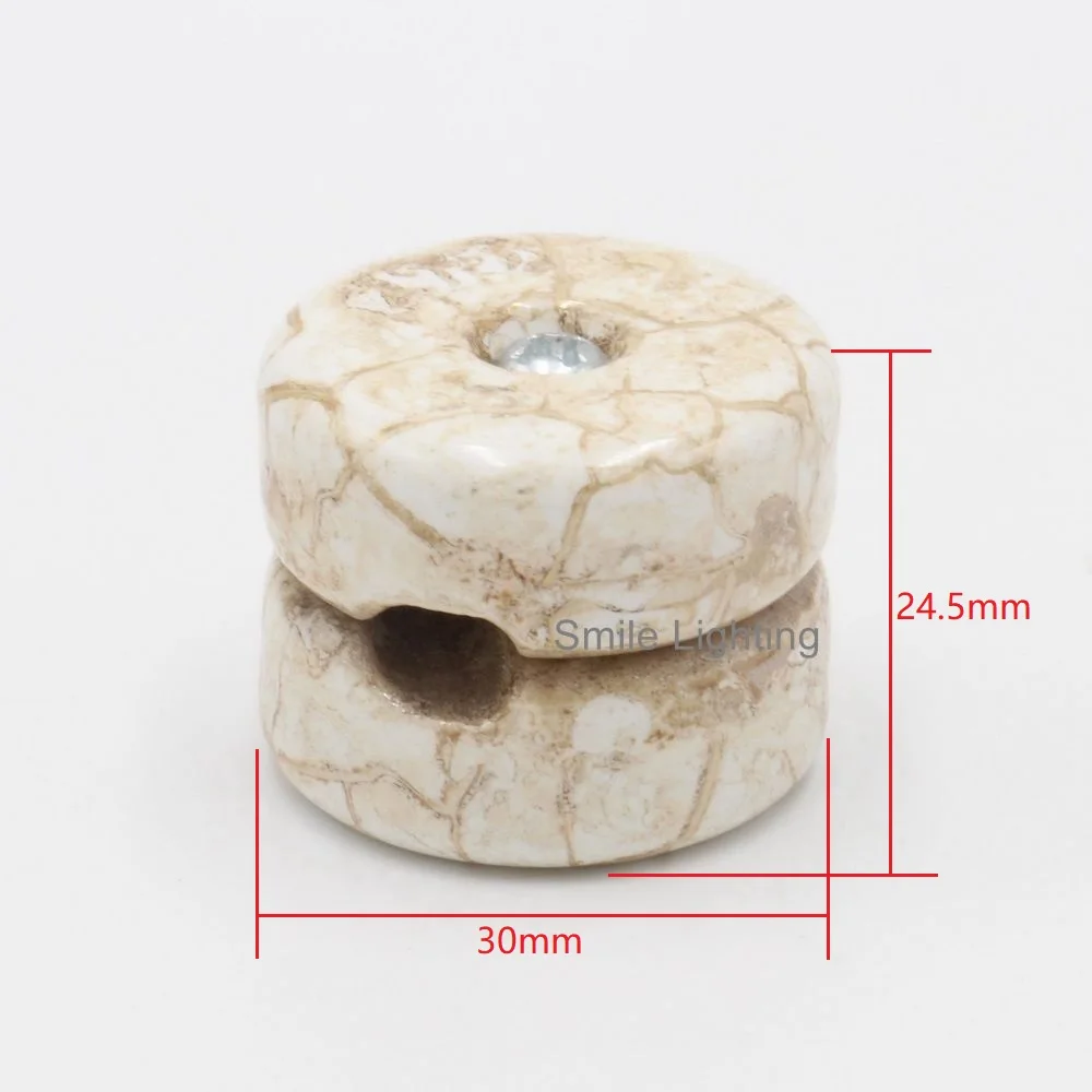 Round ceramic insulator d